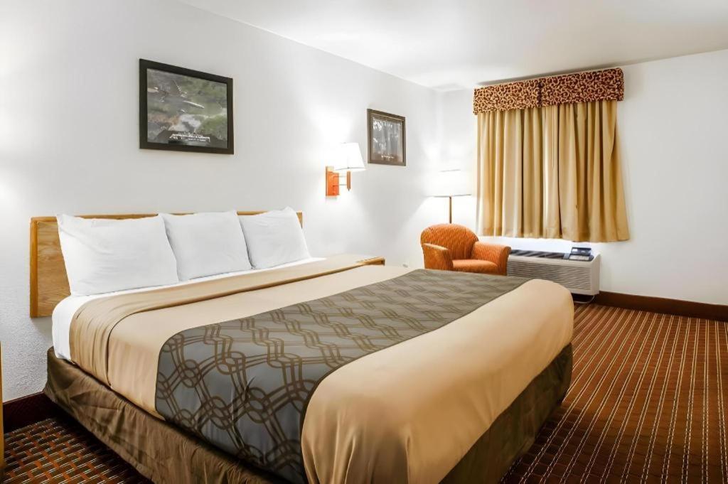 Econo Lodge Truman Inn Sedalia Dış mekan fotoğraf