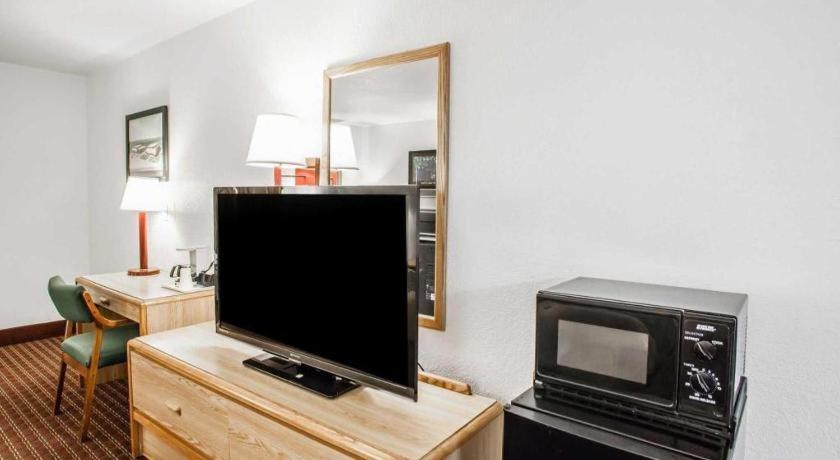 Econo Lodge Truman Inn Sedalia Dış mekan fotoğraf