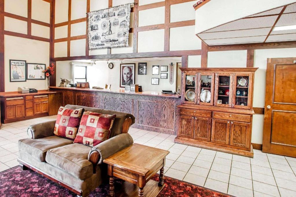 Econo Lodge Truman Inn Sedalia Dış mekan fotoğraf
